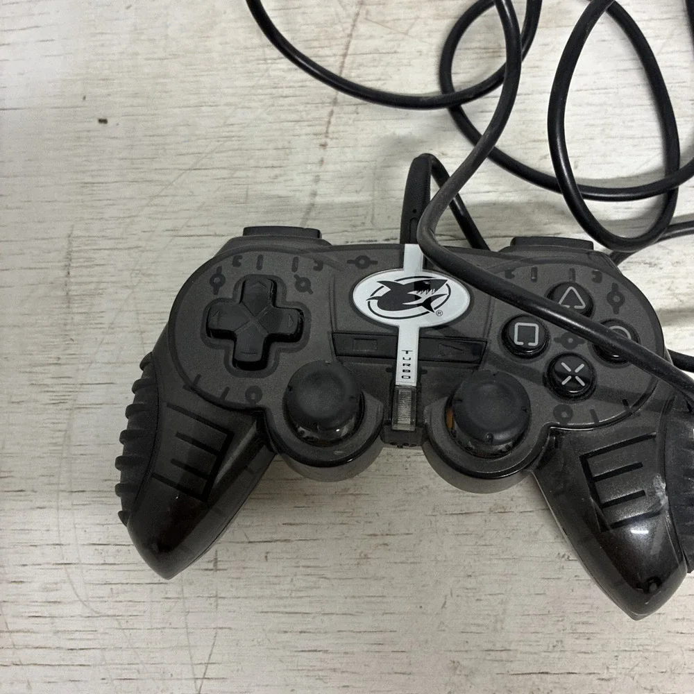 Shark ps2 controller wired 2005 Mad Cats Wired Item 8226